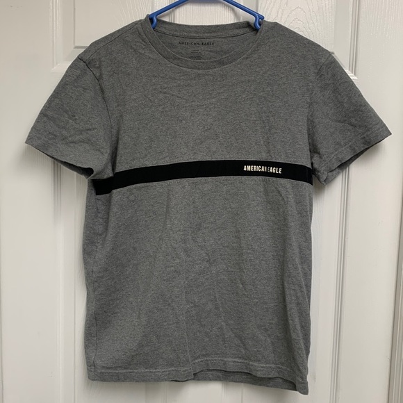 American Eagle Outfitters Other - American eagle shortsleeved tee grey & black standard fit size s small